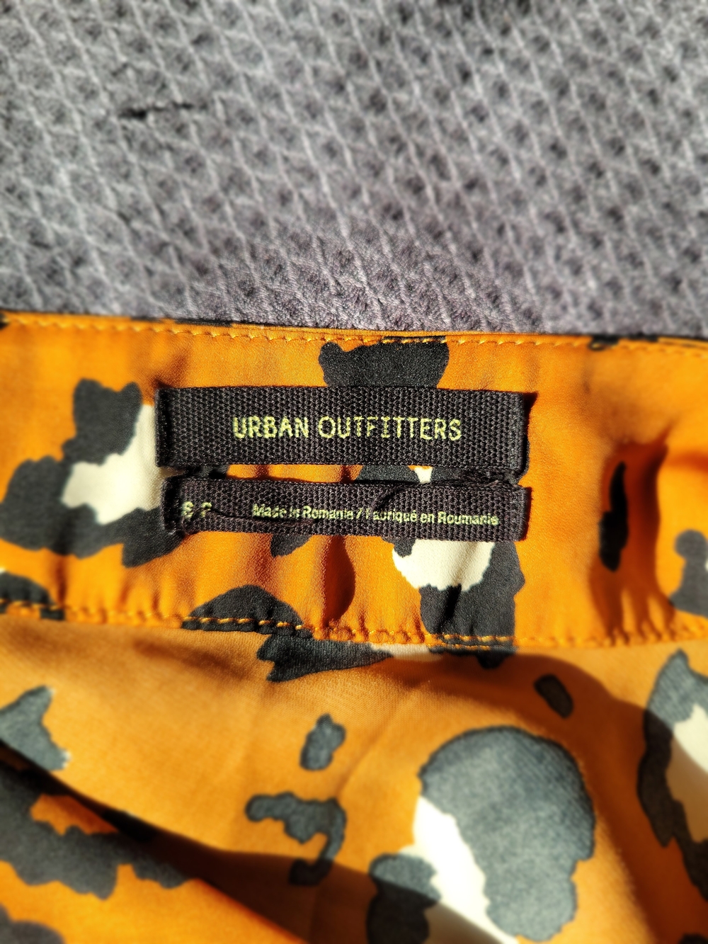 Urban Outfitters Leopard Print Flowy Mini Skirt - Picture 6 of 8